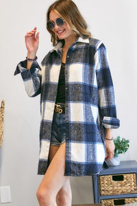 1546 Navy plaid long flannel