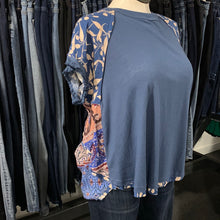 Load image into Gallery viewer, 1574 Indigo round neck top
