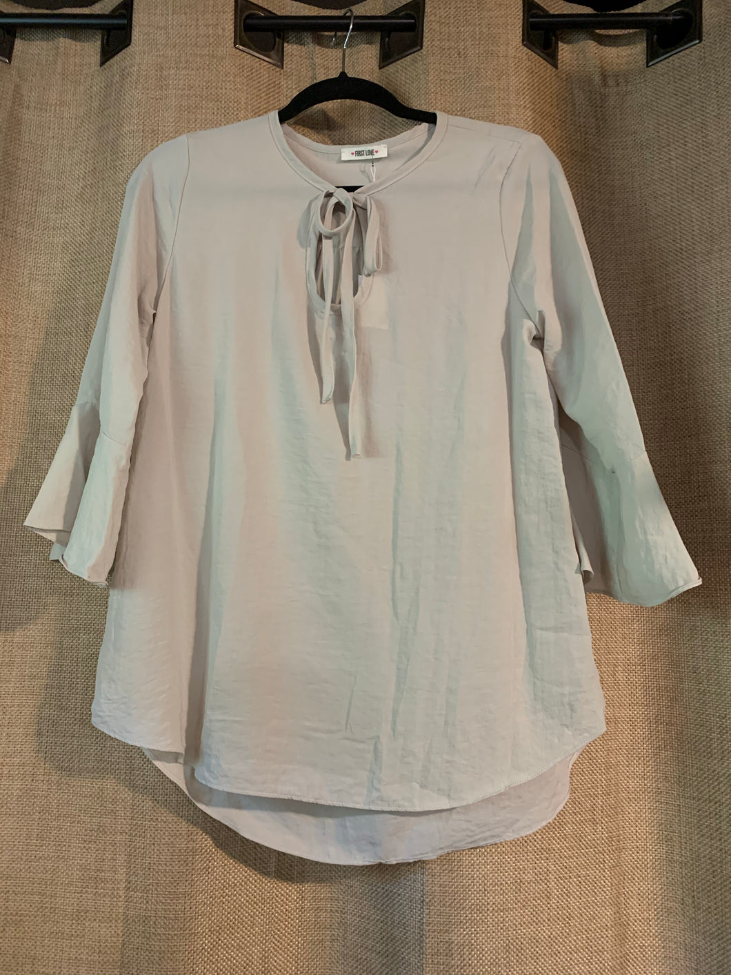 947- Tan 3/4 Ruffle Sleeve and Key Hole