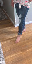 Load image into Gallery viewer, 787 Long Fray Jeans Plus
