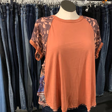 Load image into Gallery viewer, 1574 Indigo round neck top
