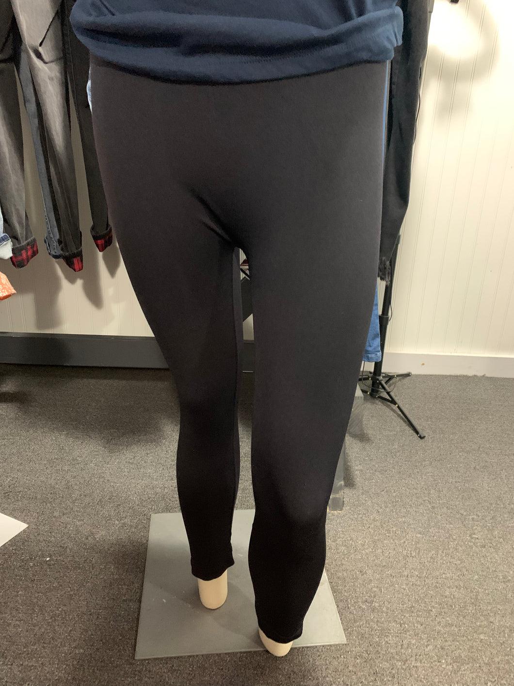 262 Plus thermal black leggings