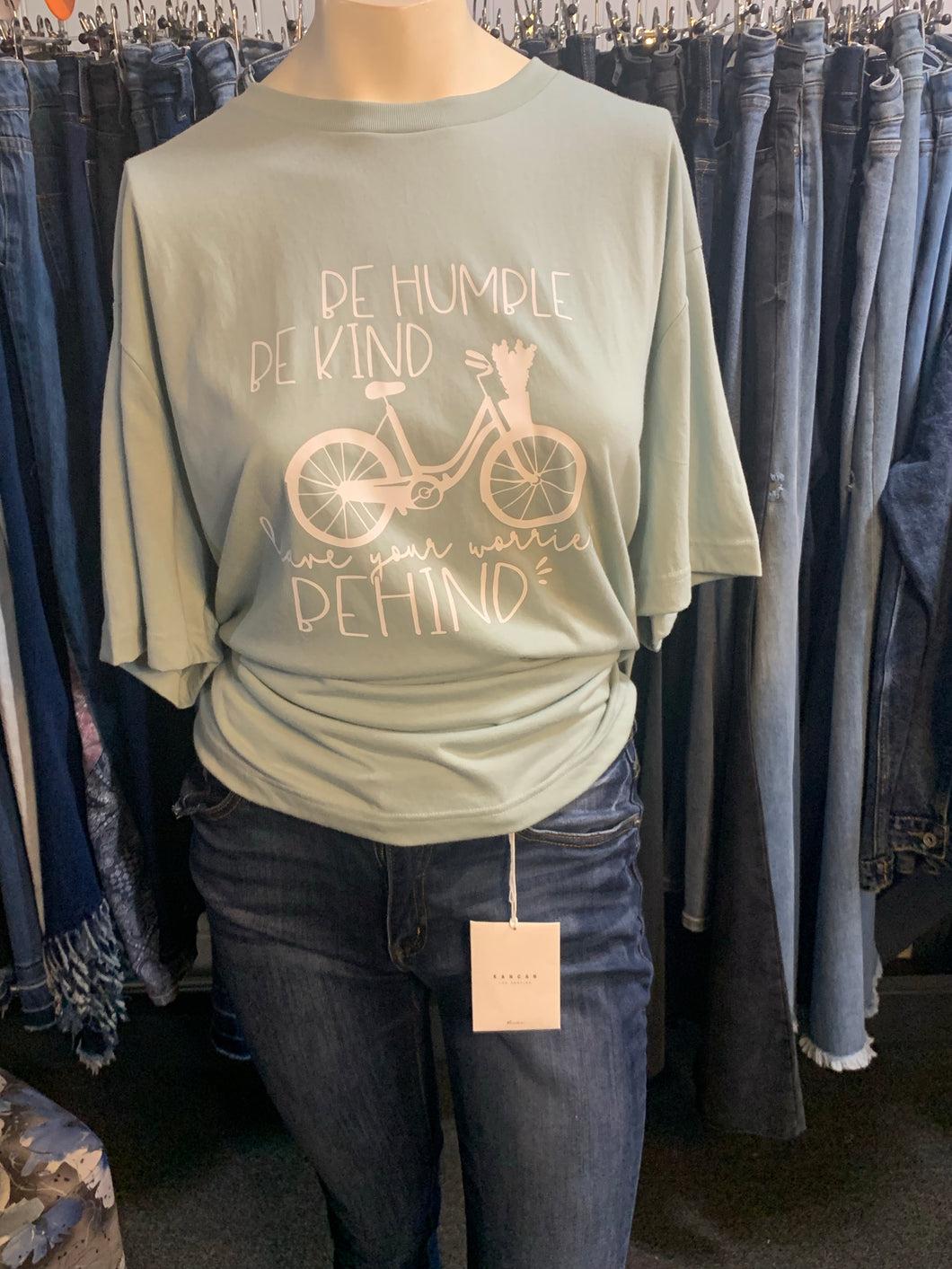 Tina-1626 Be humble, be kind