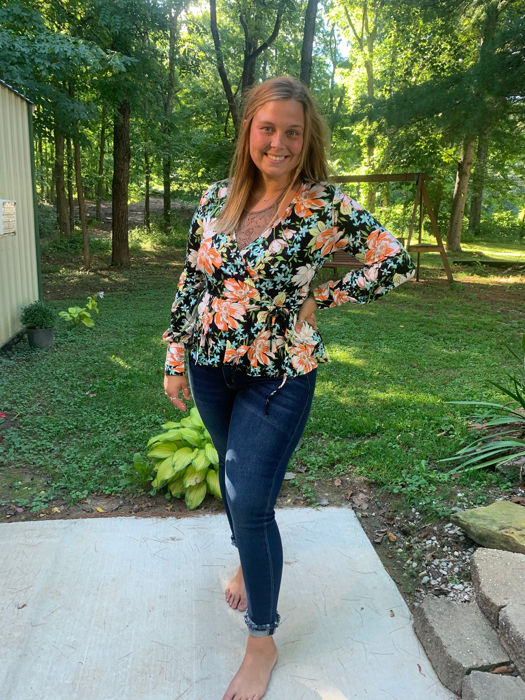 922 Vibrant floral print surplice